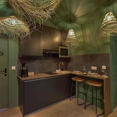 Welcome To Panama Jungle/jacuzzi Apartment