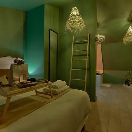 Welcome To Panama Jungle/jacuzzi Apartment *